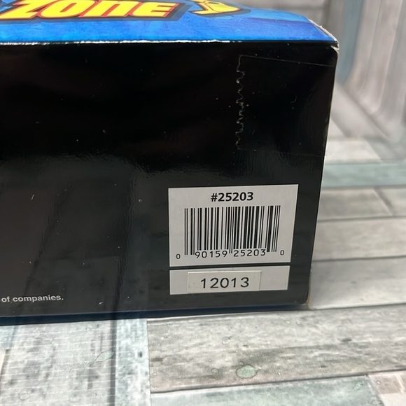 Maisto Fresh Metal Builder Zone - Picture 6 of 6